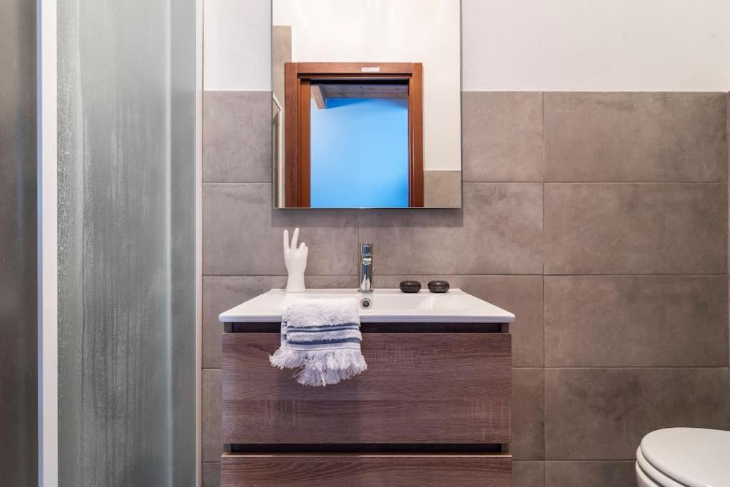 Watt Flexyrent Apt. Aircon And Wifi Apartment Милано Екстериор снимка